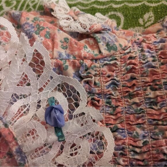 Allison‎ Ann vintage floral and lace romper cottage core - Picture 5 of 6